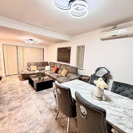 Deluxe Spacious King Size Room Hornchurch 外观 照片