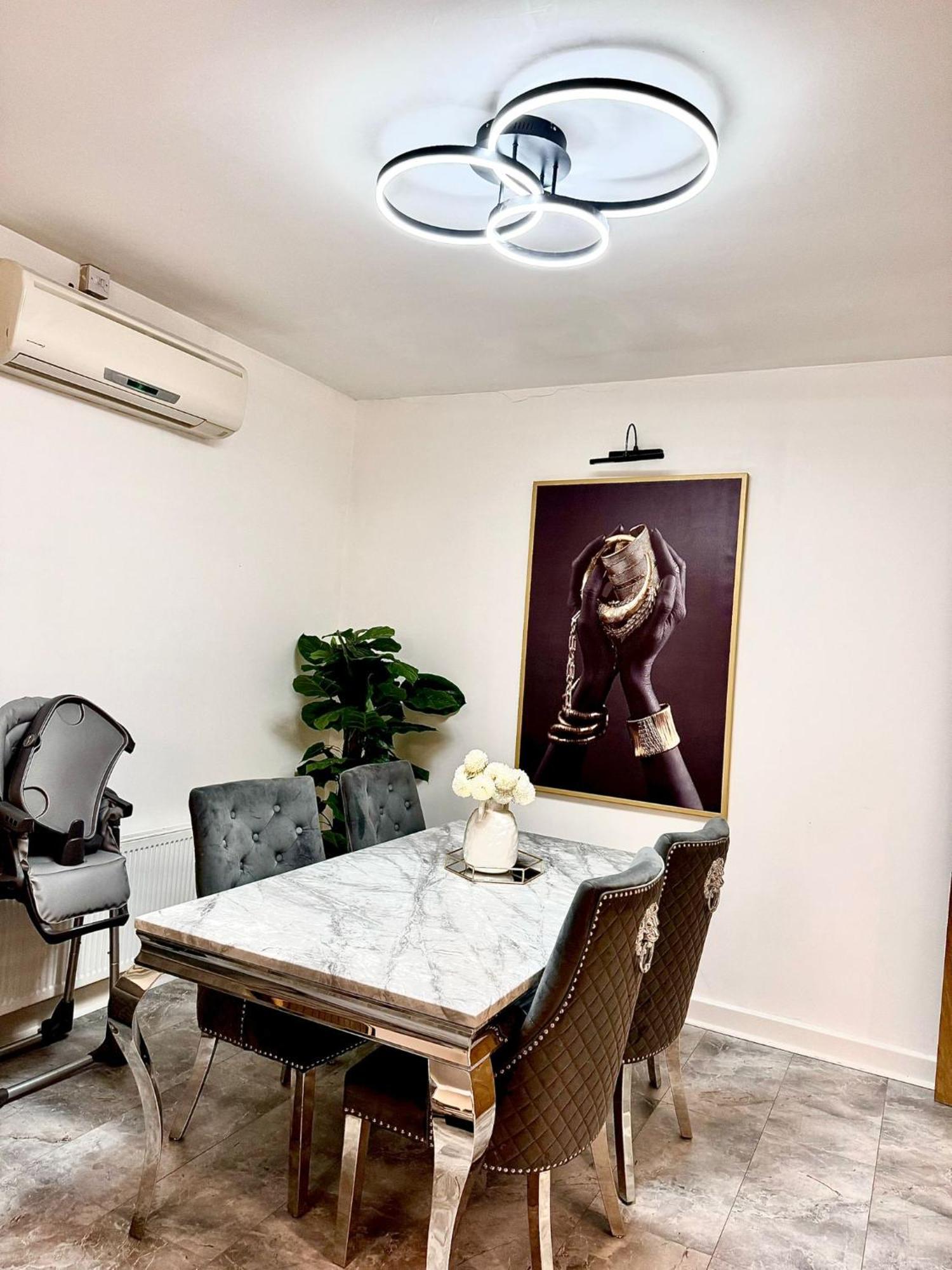 Deluxe Spacious King Size Room Hornchurch 外观 照片