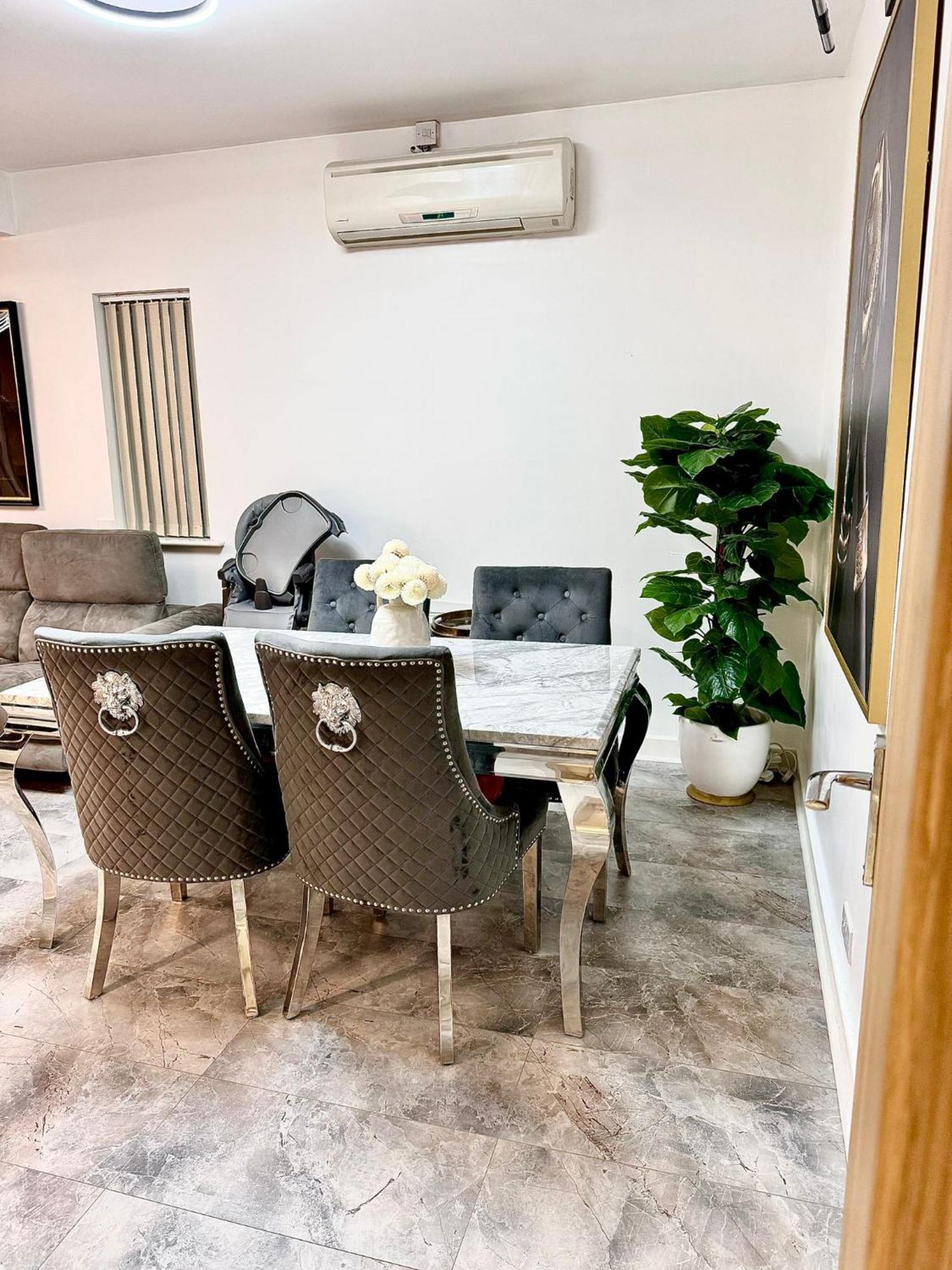 Deluxe Spacious King Size Room Hornchurch 外观 照片
