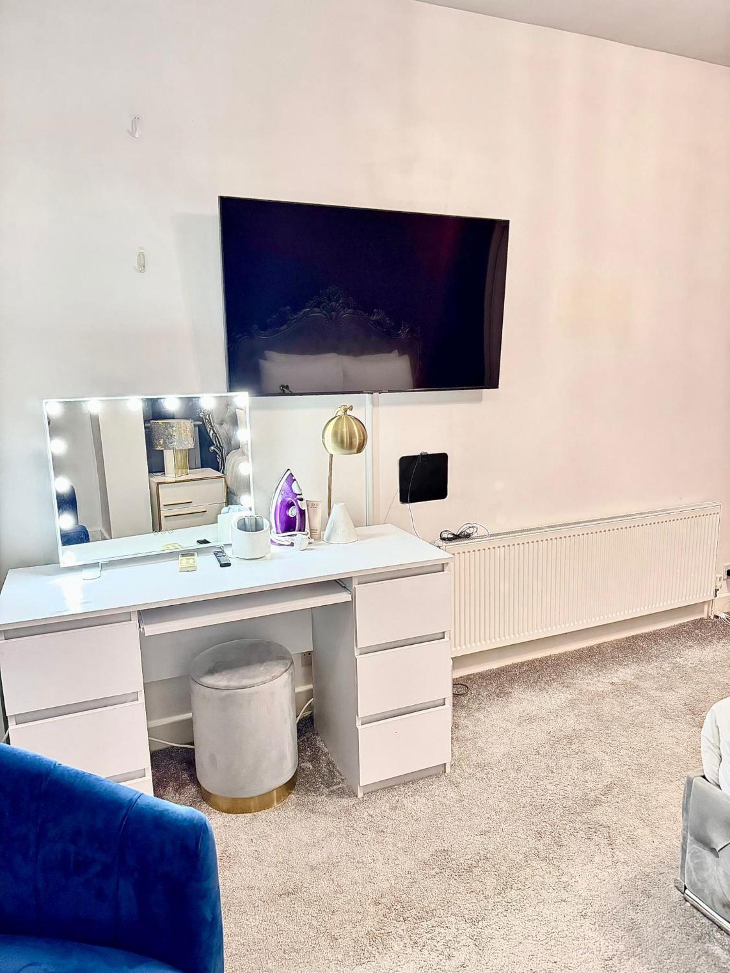 Deluxe Spacious King Size Room Hornchurch 外观 照片
