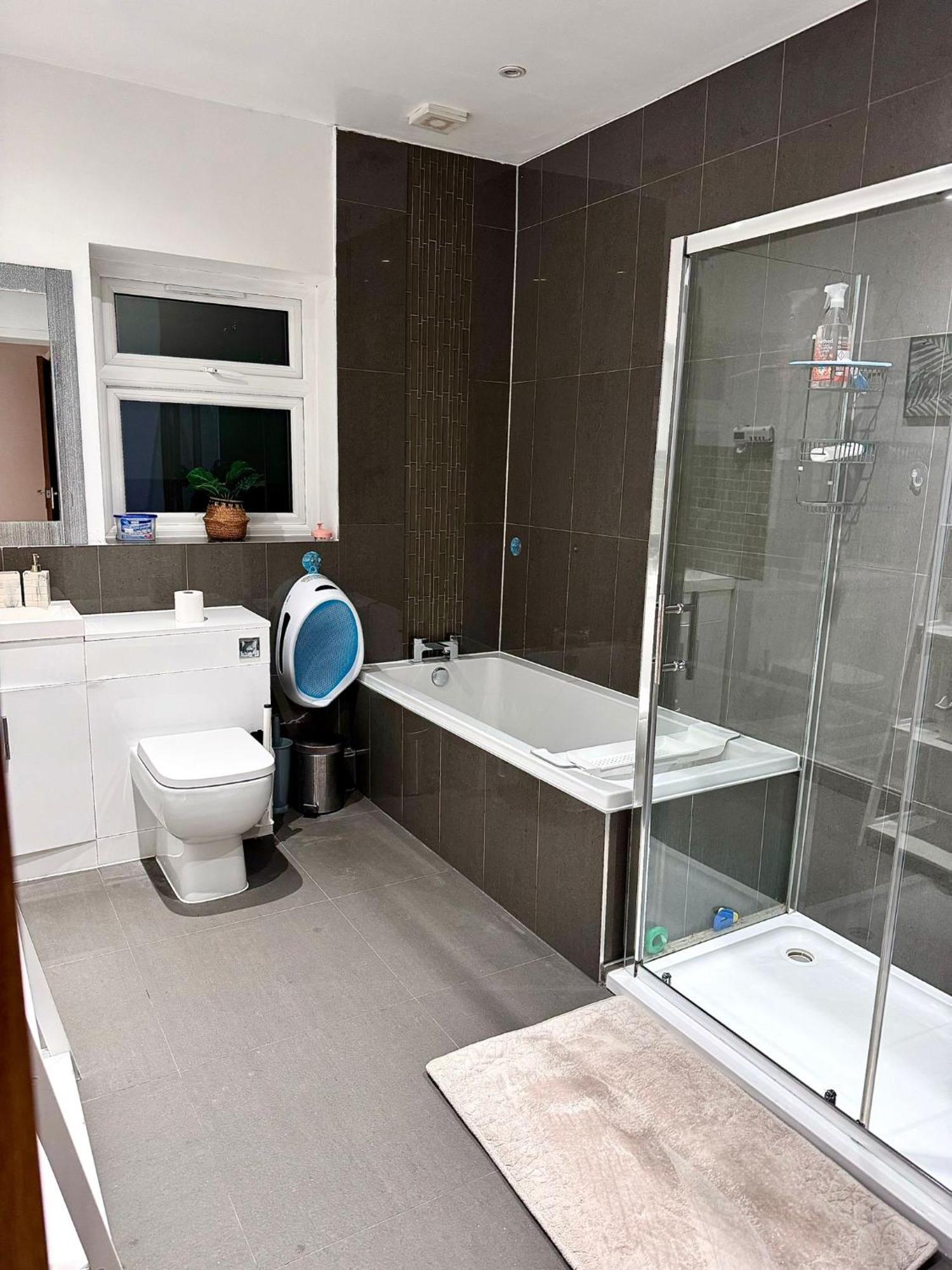 Deluxe Spacious King Size Room Hornchurch 外观 照片
