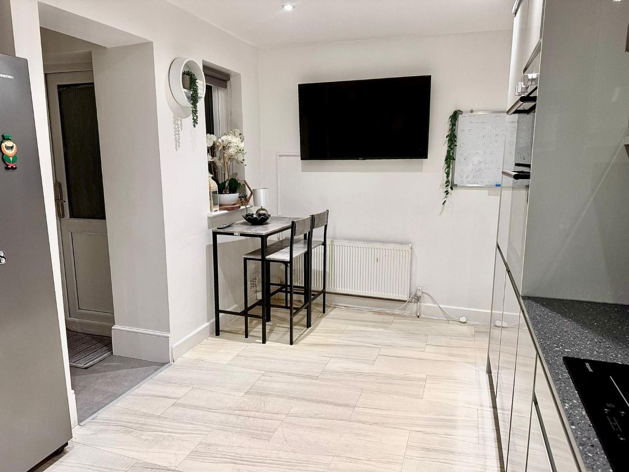 Deluxe Spacious King Size Room Hornchurch 外观 照片