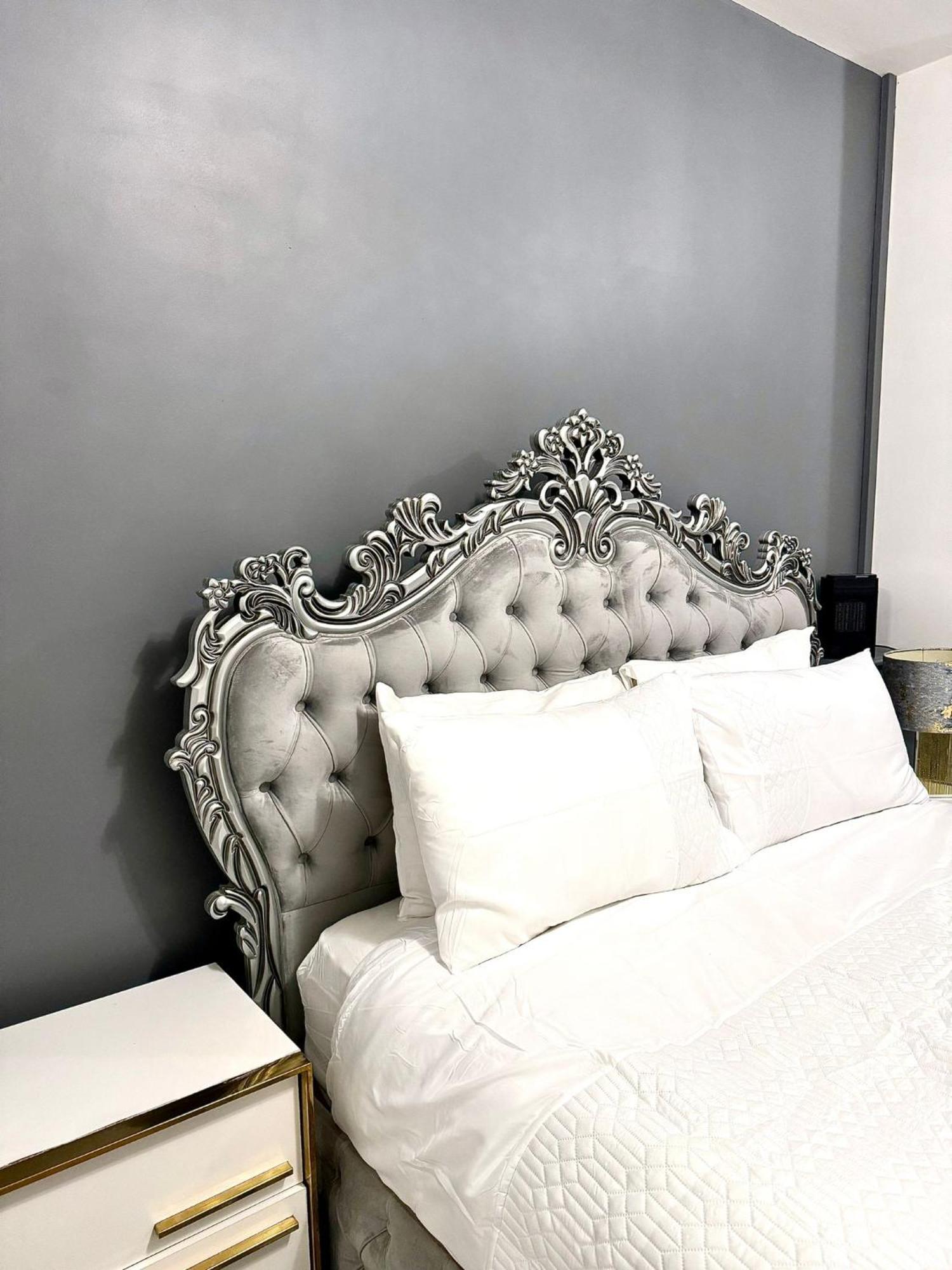 Deluxe Spacious King Size Room Hornchurch 外观 照片